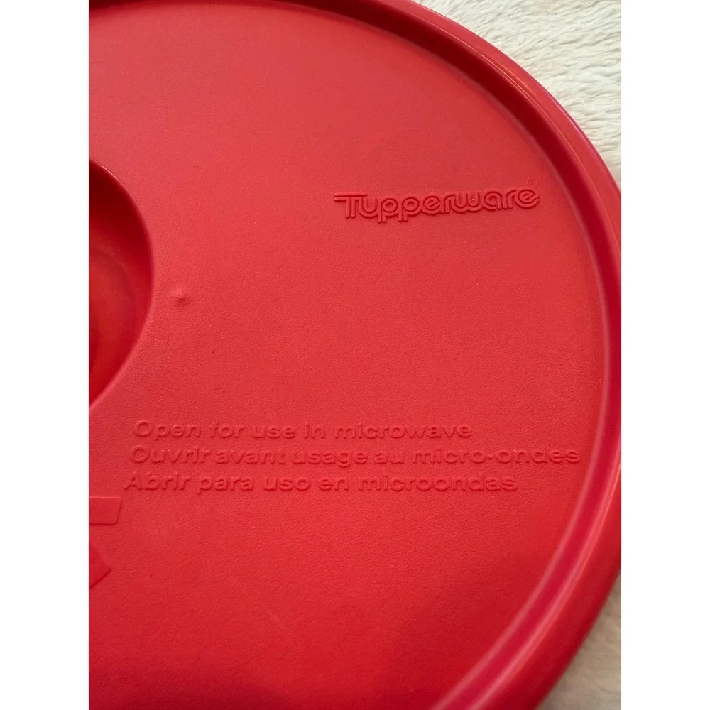 Tupperware Rock N Serve Red Microwave Lid with Yellow Vent 2648B-1 6.25 Inch